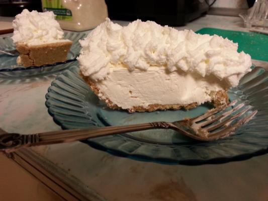 Classic Lemonade Cream Pie