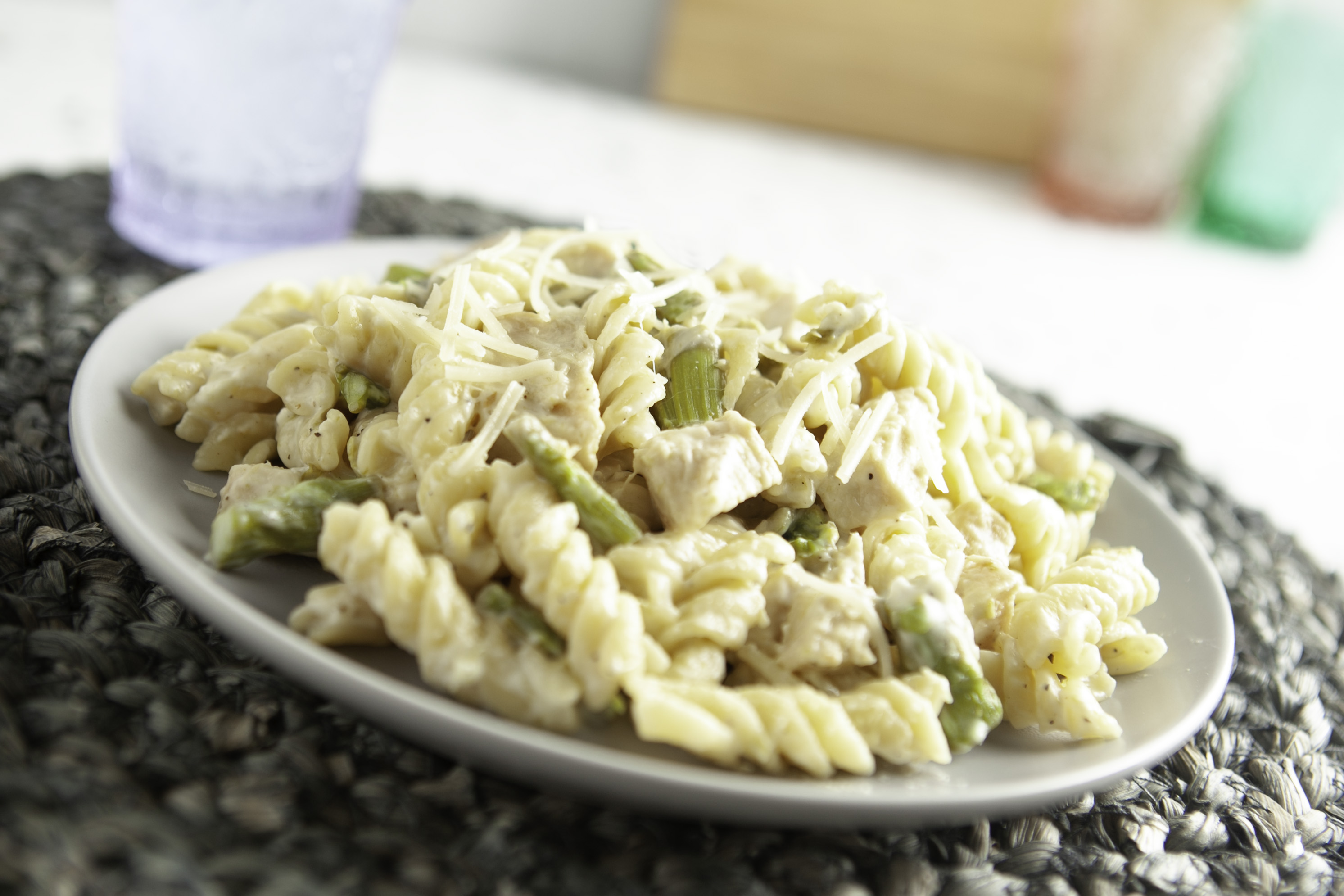 Creamy Chicken & Asparagus Pasta